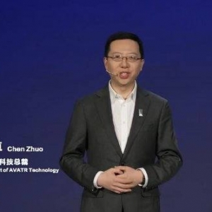 阿维塔总裁陈卓言论惹争议：产品标配宁德时代电池，不用杂牌电池！所有产品都保持零自 ...