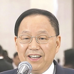 全国政协常委、赛力斯集团董事长张兴海：新能源汽车产业要持续技术创新，走向国际化 ...