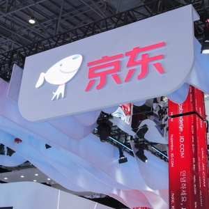 京东把“全网比价”搬到了香港 “猫狗拼”抢攻香港电商市场 低价还是最重要“武器”吗 ...