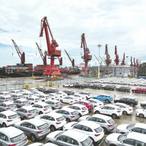 前7月我国汽车产销量均超1800万辆 新能源汽车渗透率已升至45% ...