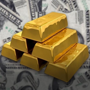 机构：金价月内涨至3700可能性为50%，明年上半年目标为4000