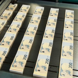 欧元跌穿通道中轨后反弹！1.1600颈线成“救命稻草”，五浪下跌终结要反弹？ ...