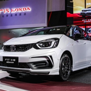 月销量降至两位数，“神车”飞度现款清库不再安排投产，小型车场已变天 ...