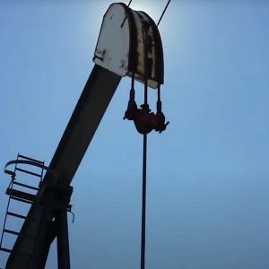 中东战火延续！以军空袭撕裂停火协议，原油隐现“火药桶溢价” ...