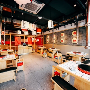 “酒拾烤肉” 携无门槛美食福利加入长沙青春燃卡