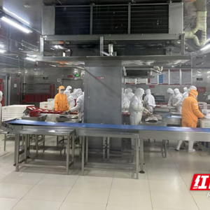 高铁盒饭的“诞生”日记