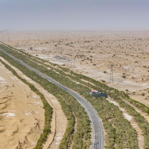 天山行纪｜“死亡之海”开出“生命之路”