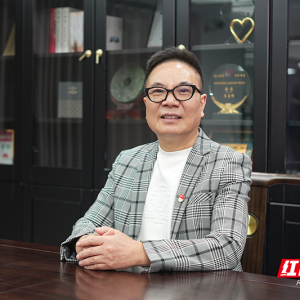 人大代表履职①丨赵石毛：从“摊主”到“代表”，为民初心始终滚烫 ...