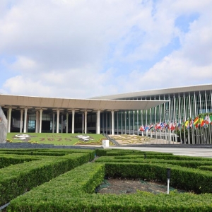 人工智能驱动 绿色低碳领航——第八届进博会将成为观察全球产业升级新窗口 ...