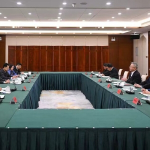 沈晓明毛伟明与李云泽一行会谈