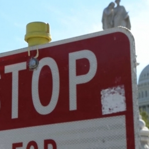 美联邦政府“停摆”时间平历史纪录 大量家庭陷多重困境