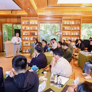 L2+智驾市占率正处于“引爆点”，业内预计明年将迈入L3级“人机共驾”时代 ...