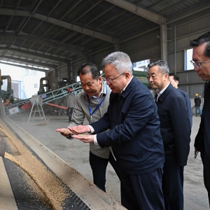 沈晓明调研益阳市经济社会发展情况