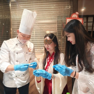 味蕾牵两岸：台湾桃园举行闽台小吃文化交流盛典