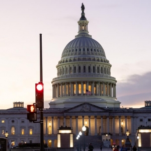 政府“停摆”不停 美国民航业遭遇前所未有“暴风雪”