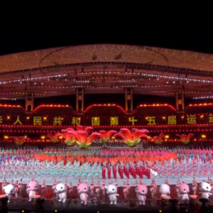 【央视快评】奋力拼搏，为建设体育强国作出新贡献