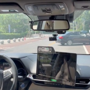 美媒试乘中国Robotaxi：体验十分丝滑、Waymo麻烦了