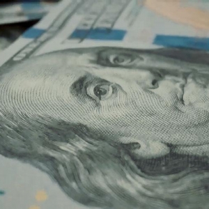 美国就业数据疲软，黄金白银守住隔夜涨幅