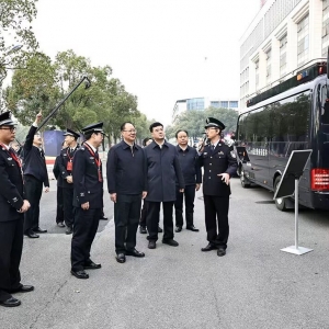 毛伟明观摩全省公安机关实战演练