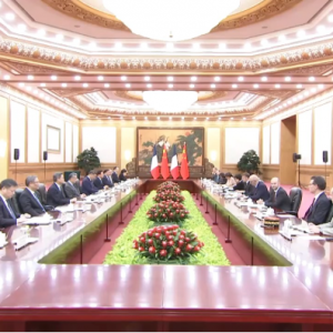 独家视频丨习近平同法国总统马克龙举行会谈