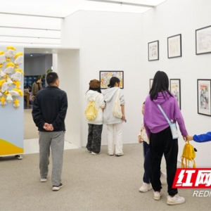 巡展收官！第四届“财信杯”公益漫画大赛落幕，万余幅童心画作传递孝亲温情 ...