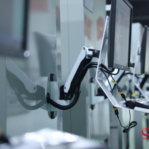 【好评中国】“小巨人”展现“硬实力” “小体量”迸发“大能量” ...