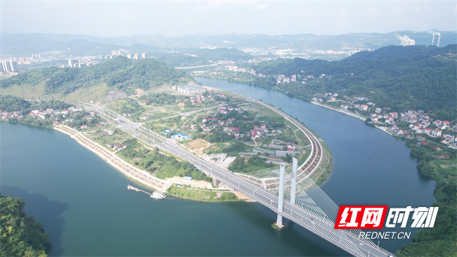 冷水江资水河畔 (3).jpg