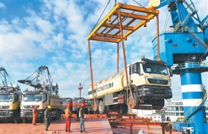 前11个月，我国货物贸易进出口总值41.21万亿元——  外贸韧性活力持续彰显（锐财经） ...