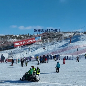 新疆阿勒泰：纵情冰雪之间 乐享四季旅程