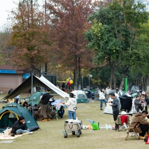 在株洲的钢琴广场，遇见一个被阳光烘焙的周末