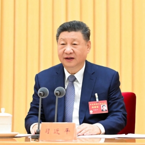 微镜头·习近平总书记在中央经济工作会议上｜“因地制宜，本质是实事求是” ...