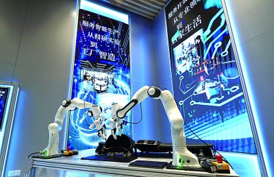 向“新”布局，中国制造挺直“脊梁”