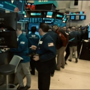 三大央行接连出手，万亿资金正等待“猎杀”信号！