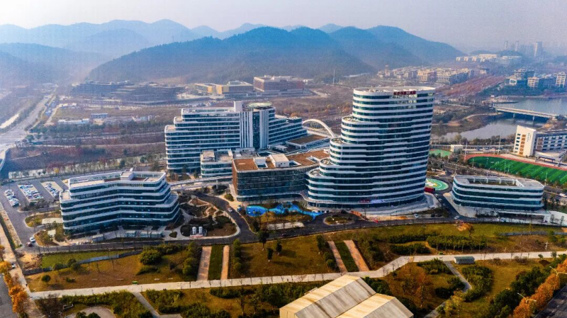 长沙市第二医院（长沙市妇幼保健院河西分院）航拍图。